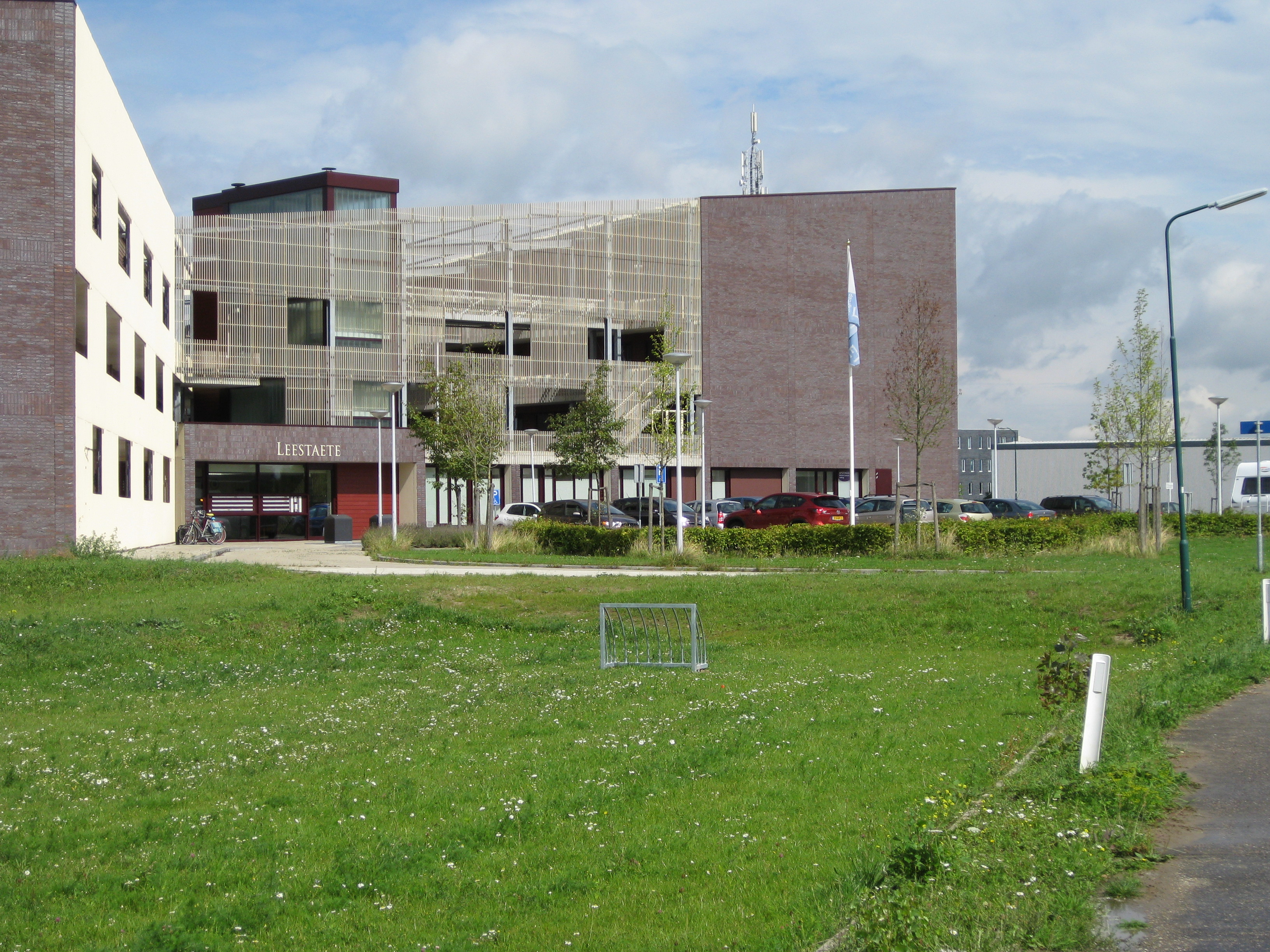 Beide gebouwen van Leestaete